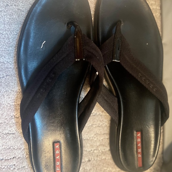 Authentic Prada Black Flip Flops Size 10 - Picture 2 of 5